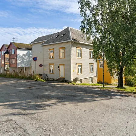 The Charming House By Arctic Homes Apartman Tromsø