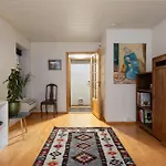 The Charming House By Arctic Homes 아파트