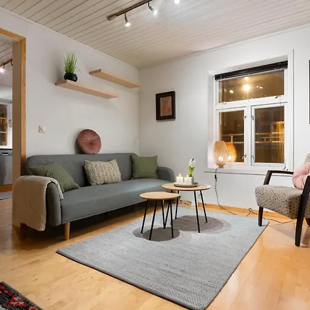 아파트 The Charming House By Arctic Homes *